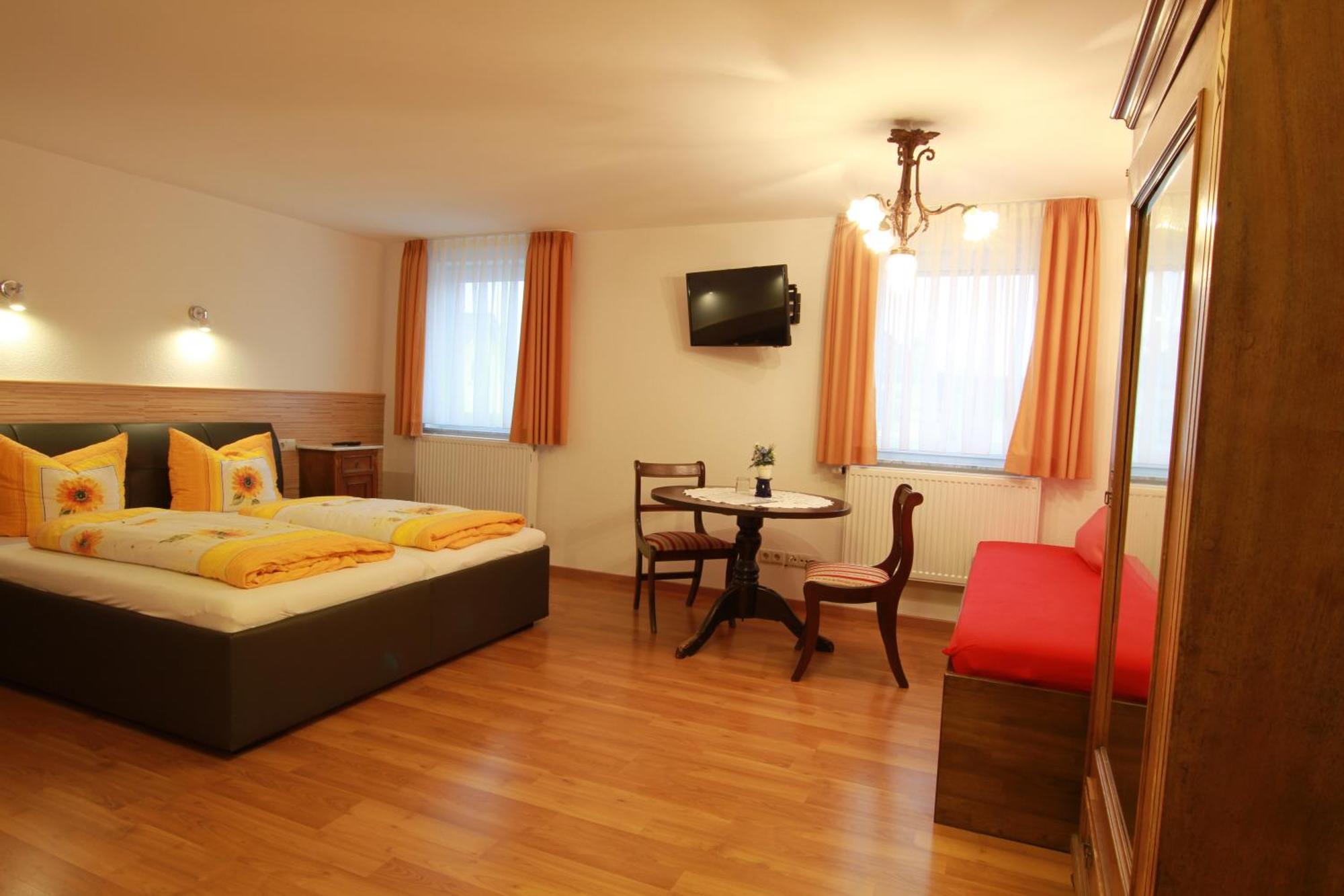 Gaestehaus Pfefferle Hotel Garni Und Ferienwohnungen Sigmaringen Habitación foto