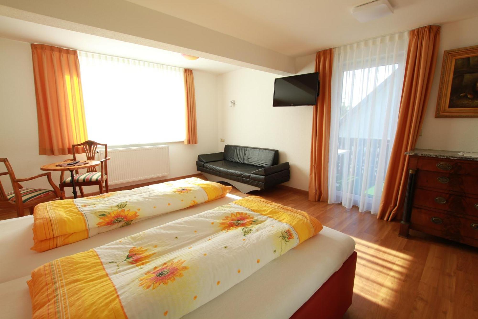 Gaestehaus Pfefferle Hotel Garni Und Ferienwohnungen Sigmaringen Habitación foto