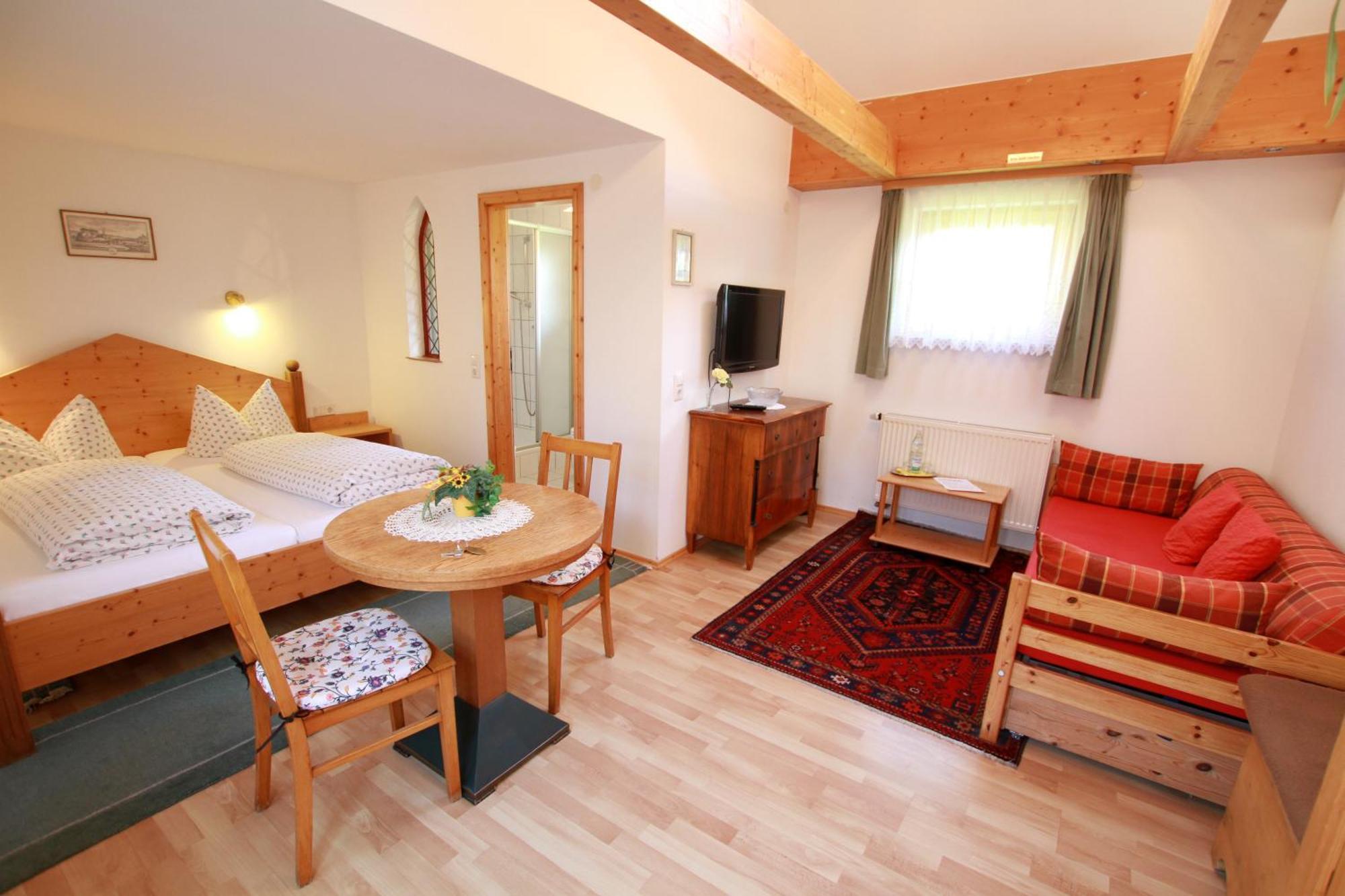 Gaestehaus Pfefferle Hotel Garni Und Ferienwohnungen Sigmaringen Habitación foto